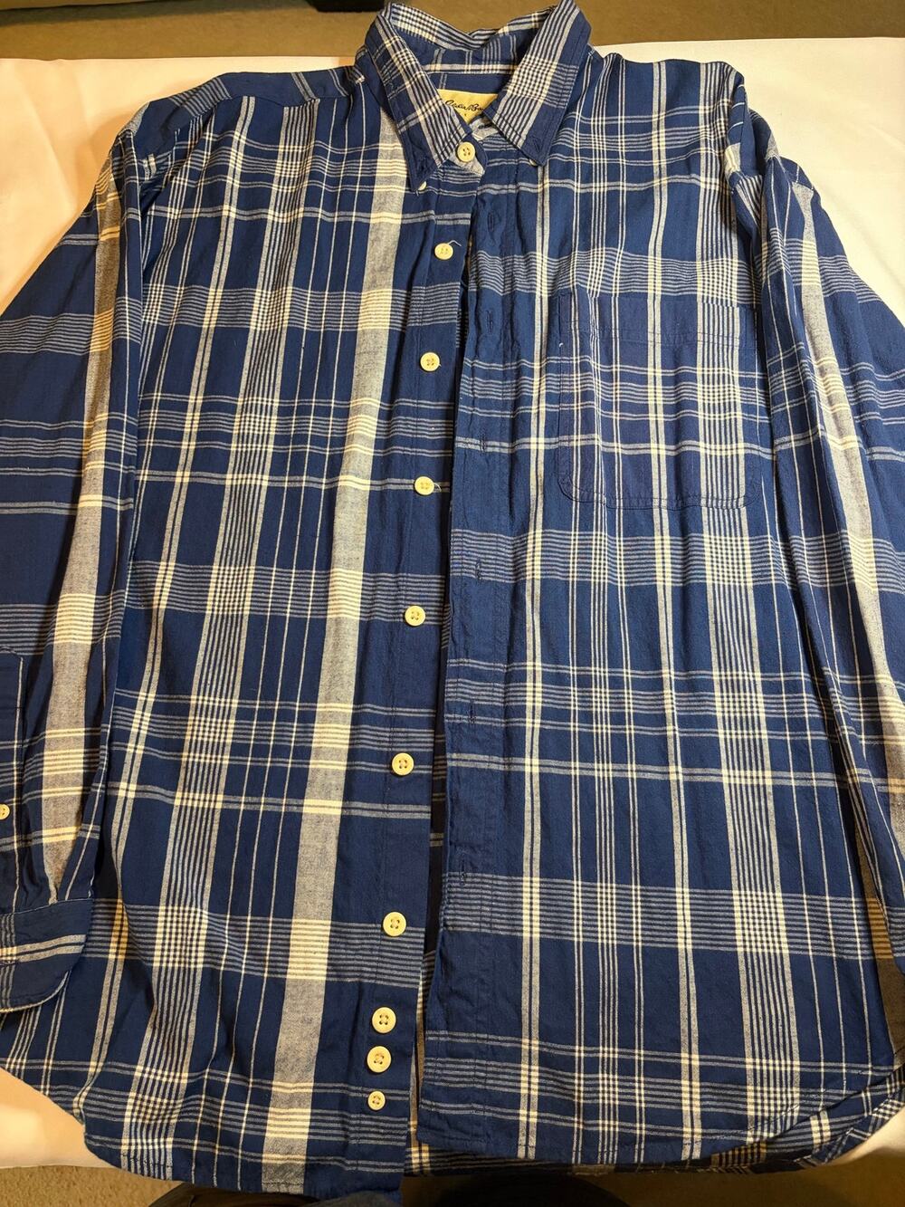 Eddie Bauer Men’s Large Blue White Plaid 100% Cotton Button Front Shirt L